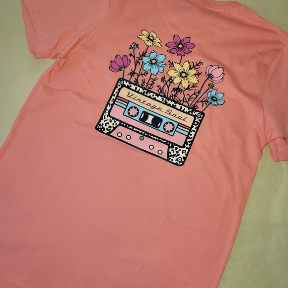 Coral "Vintage Soul" Tee front and back images - Picture 2 of 2